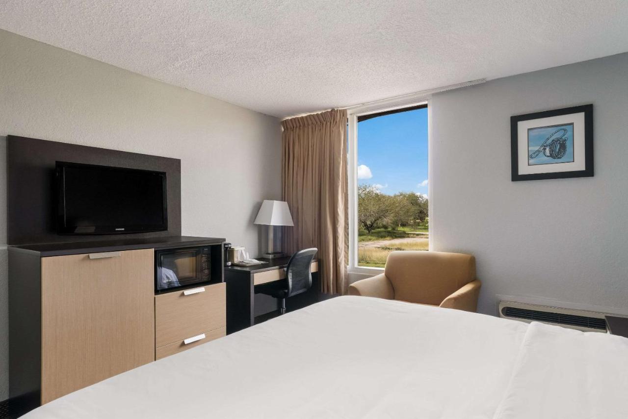 Quality Inn Alice Exterior photo